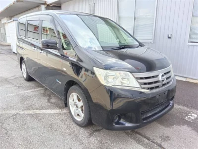 Nissan SERENA  с аукциона в Японии