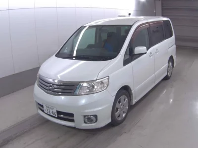 Nissan SERENA  с аукциона в Японии