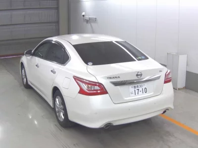 Nissan TEANA