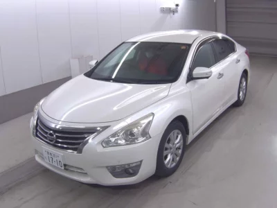 Nissan TEANA