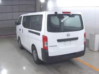 Nissan CARAVAN VAN лот № 1041 оценка 4  с аукциона в Японии 1