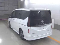Nissan SERENA лот № 2025 оценка 4.5  с аукциона в Японии 1