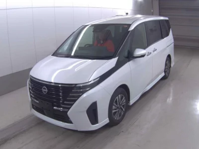 Nissan SERENA  с аукциона в Японии