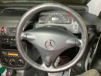 Mercedes-Benz VANEO
