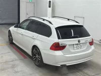 BMW 3-Series лот № 90111 оценка 3.5  с аукциона в Японии 1