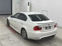 BMW 3-Series лот № 90145 оценка R  с аукциона в Японии 1