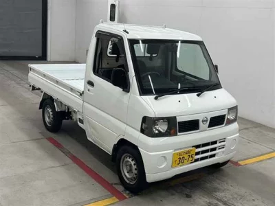 Nissan CLIPPER TRUCK