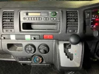 Toyota HIACE VAN лот № 30084 оценка 3.5  с аукциона в Японии 5