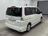 Nissan SERENA лот № 30077 оценка 4  с аукциона в Японии 4