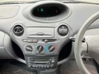 Toyota VITZ лот № 90143 оценка 3.5  с аукциона в Японии 5