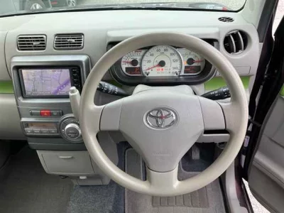 Toyota PIXIS SPACE