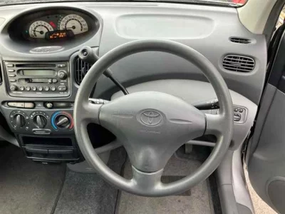 Toyota FUNCARGO  с аукциона в Японии