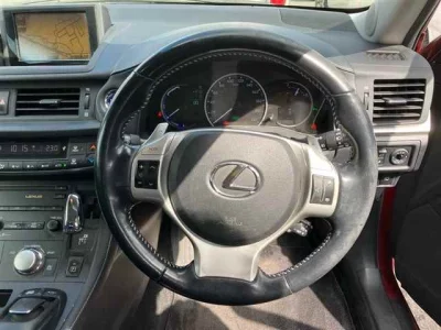 Lexus CT  с аукциона в Японии