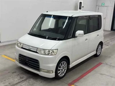 Daihatsu TANTO  с аукциона в Японии