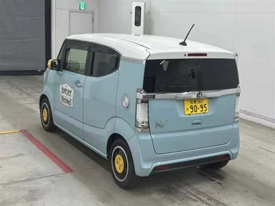Honda N-Box Slash
