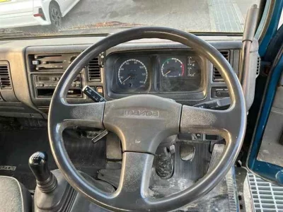 Mazda TITAN  с аукциона в Японии