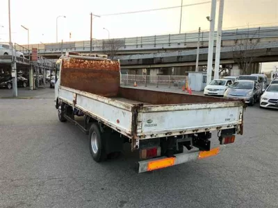 Mazda TITAN  с аукциона в Японии