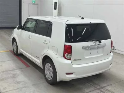 Toyota COROLLA RUMION  с аукциона в Японии