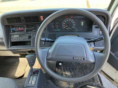 Toyota HIACE VAN  с аукциона в Японии