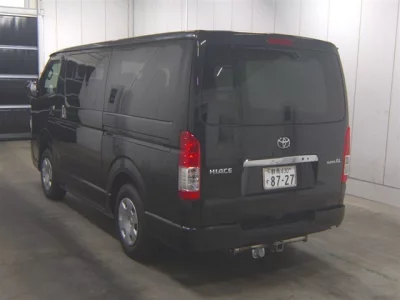 Toyota HiAce Van
