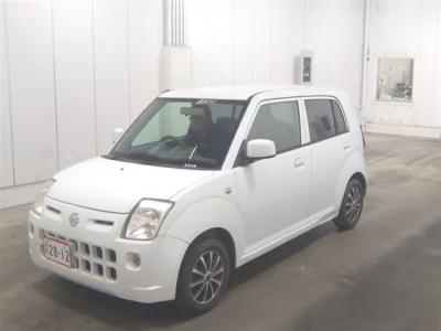 Nissan PINO