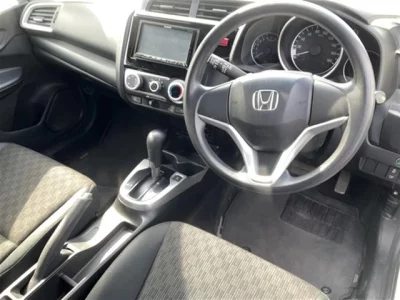 Honda FIT  с аукциона в Японии
