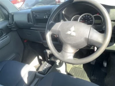 Mitsubishi MINICAB VAN