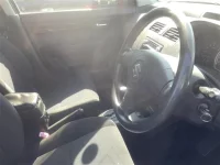 Suzuki SWIFT лот № 1063 оценка 3  с аукциона в Японии 6