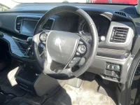 Honda ODYSSEY лот № 7195 оценка 3  с аукциона в Японии 2