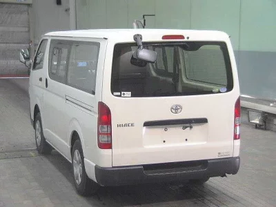 Toyota HiAce Van