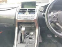 Lexus NX лот № 2077 оценка 4  с аукциона в Японии 4