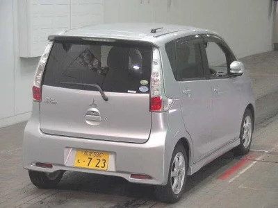 Mitsubishi EK CUSTOM