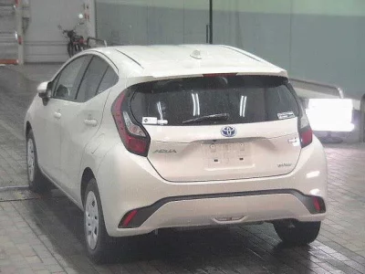 Toyota AQUA  с аукциона в Японии