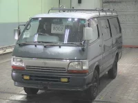 Toyota HIACE VAN лот № 8002 оценка 2  с аукциона в Японии 2