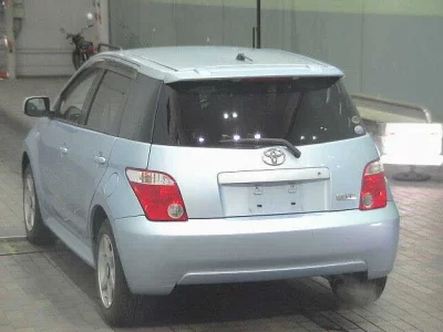 Toyota IST