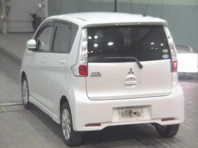 Mitsubishi EK CUSTOM