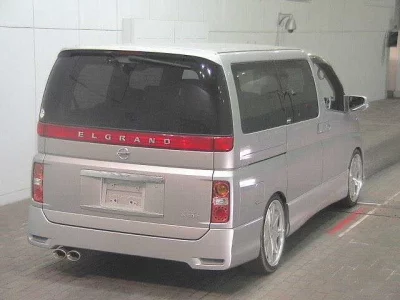 Nissan ELGRAND  с аукциона в Японии