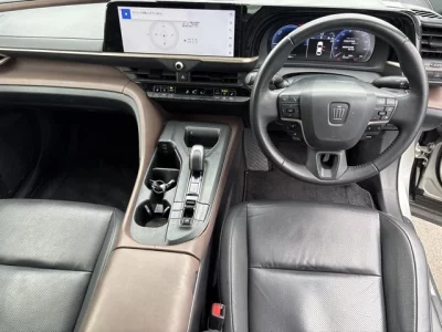 Toyota CROWN CROSSOVER