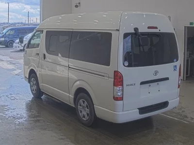 Toyota HIACE VAN  с аукциона в Японии