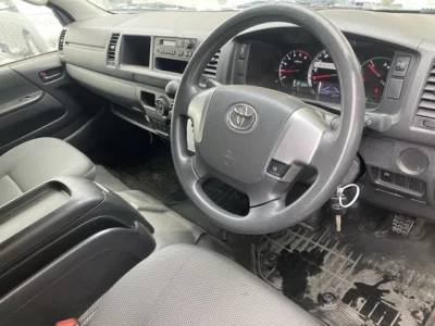 Toyota HIACE VAN  с аукциона в Японии
