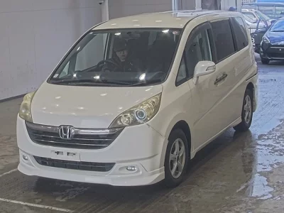 Honda STEP WAGON  с аукциона в Японии