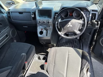 Mitsubishi DELICA D5  с аукциона в Японии