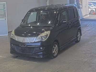 Mitsubishi DELICA D2