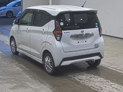 Nissan DAYZ  с аукциона в Японии