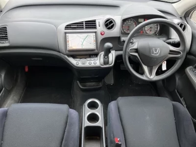 Honda STREAM  с аукциона в Японии