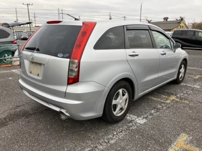 Honda STREAM  с аукциона в Японии