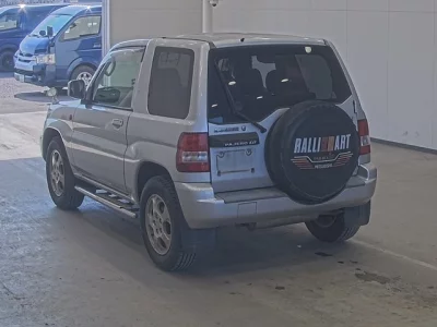 Mitsubishi PAJERO IO
