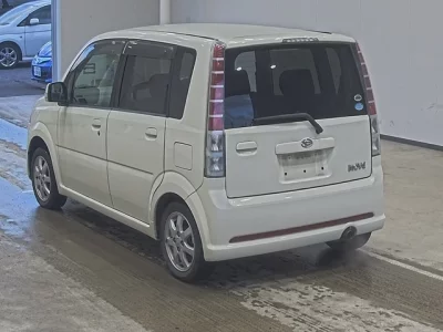 Daihatsu MOVE  с аукциона в Японии