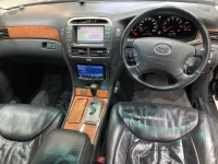 Toyota CELSIOR лот № 1893 оценка 3  с аукциона в Японии 3