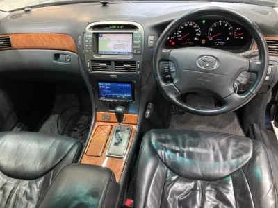 Toyota CELSIOR  с аукциона в Японии